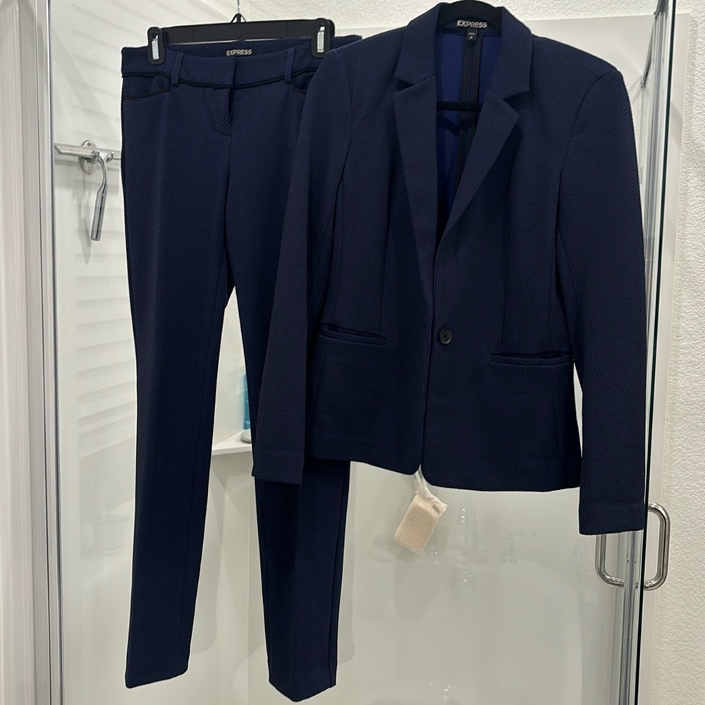 Express Columnist Suit
